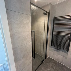 Een stijlvolle nieuwe badkamer renovatie in Filmwijk Almere 03