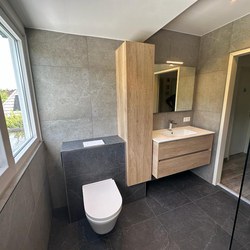 Stijlvolle badkamer renovatie in Lelystad Golfpark 03